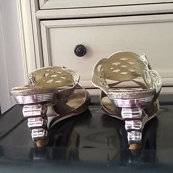 Glittery backless heel - Picture 2 of 3